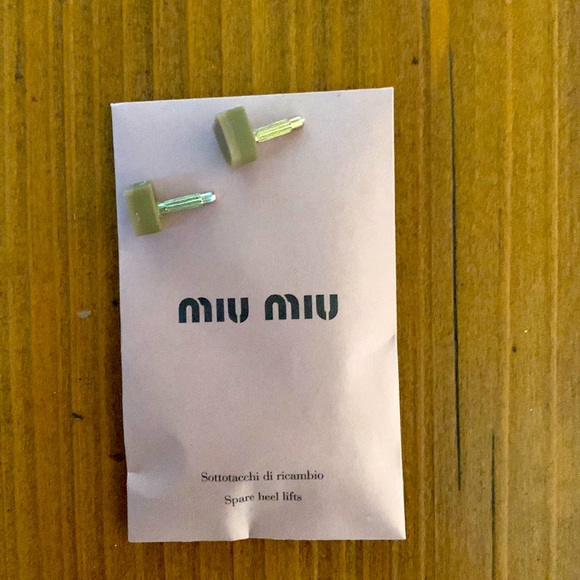 Miu Miu Shoes - 1 pair NEW MIU MIU tan womens spare heel lifts tips